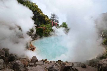 onsen bathing
